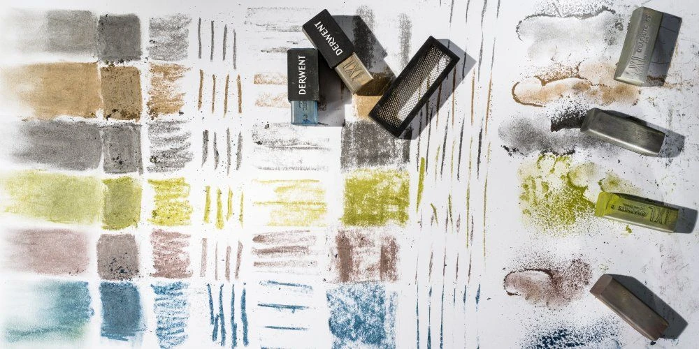 Derwent XL Graphite 6 Tin Set 5 Derwent XL Graphite 6 Tin Set - Image 5