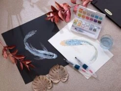 Derwent Metallic Paint Pan Set -Pencils Artists 2001775 c