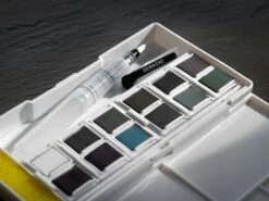 Derwent Tinted Charcoal Paint Pan Set -Pencils Artists 2002099 c