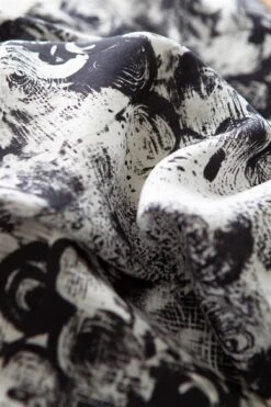 Pebeo Setacolor Opaque Fabric Paint 250ml 5 Pebeo Setacolor Opaque Fabric Paint 250ml -Pencils Artists tumbnail a64f2b2d 9495 4c44 a9cc fe68d6873c4d