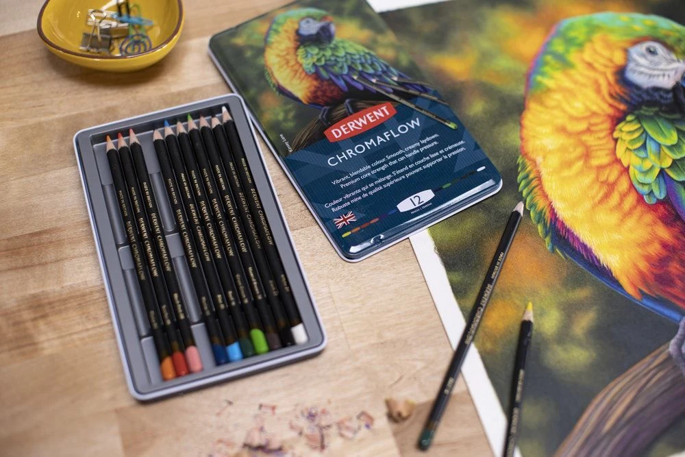 Derwent Chromaflow Pencils 12 Tin 2 Derwent Chromaflow Pencils 12 Tin - Image 2